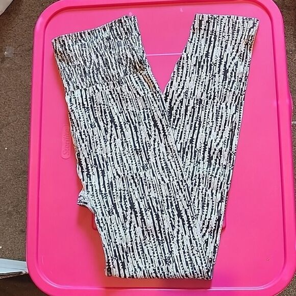 New Athleta Leggings Flurry Element Medium - Picture 1 of 6